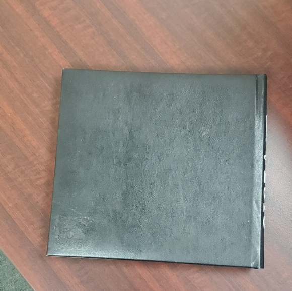 Class 0f 2018 photo album/memory book - Picture 4 of 4